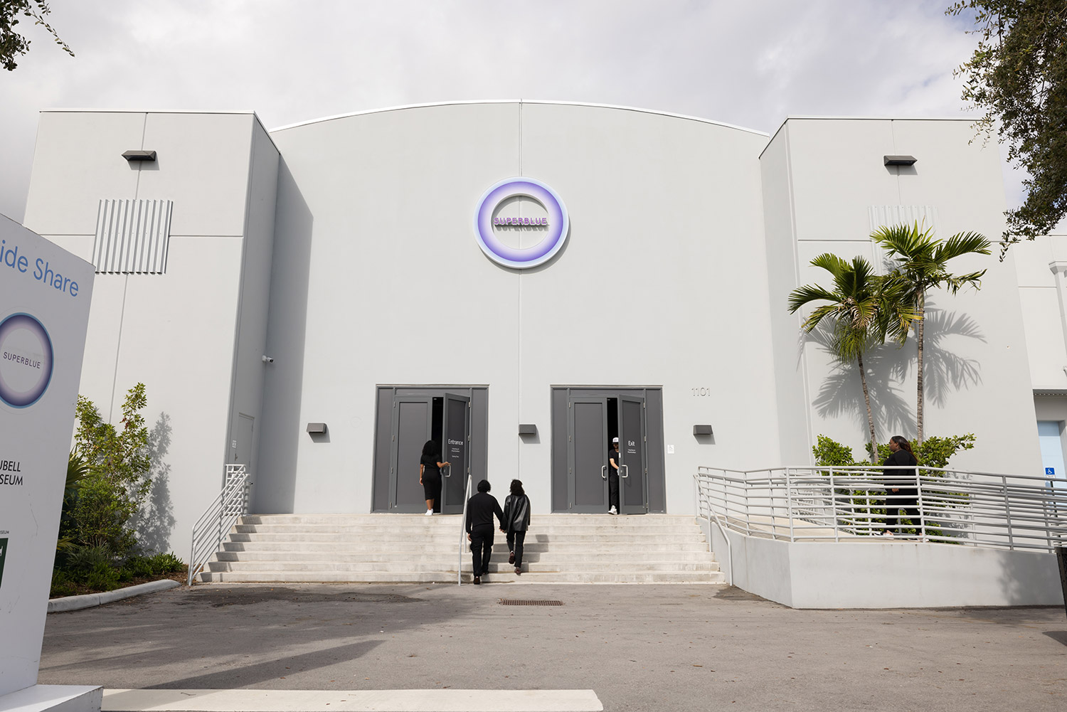 Erlebbare Kunst im Museum Superblue in Miami 1 SUPERBLUE MIAMI EAC Facade IDEAT