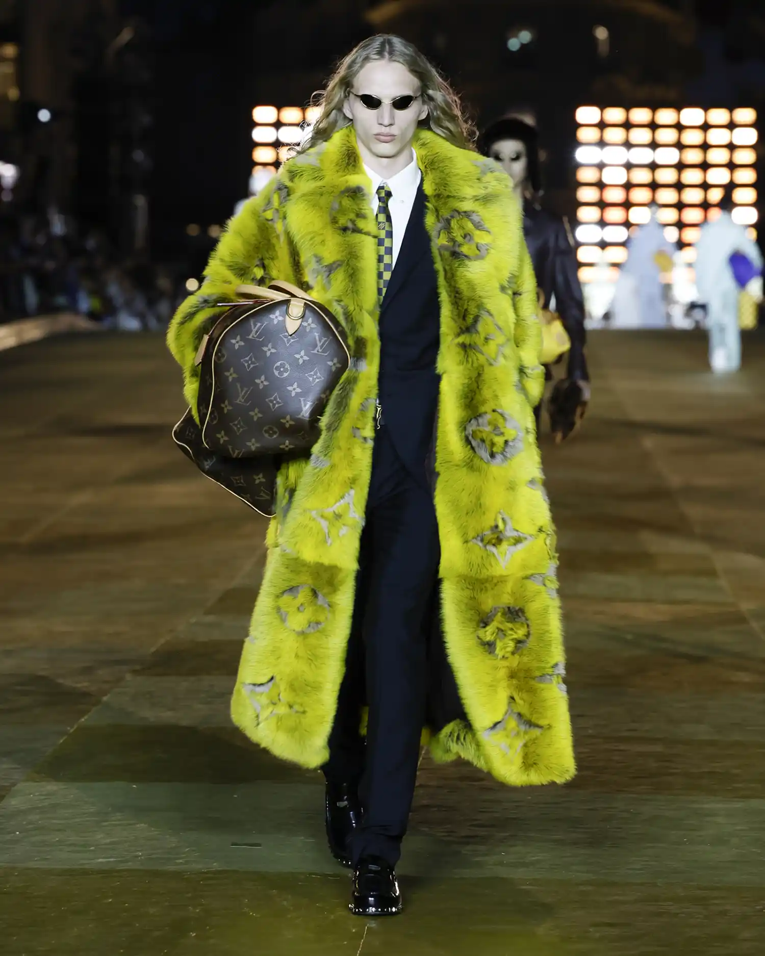 LOUIS VUITTON MENS SPRING SUMMER 2024 LOOK 47