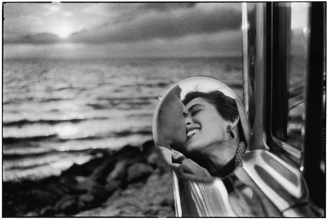 Foto, fertig, los: Die photo basel rückt näher 1 Galerie Esther Woerdehoff_Elliott Erwitt_USA. Santa Monica, California. 1955.