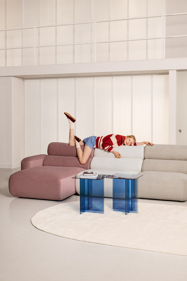 Weich gelandet – das modulare „Smooth Sofa“ von Tylko 1 Supergloo Tylko Smooth Moods HighRes 02