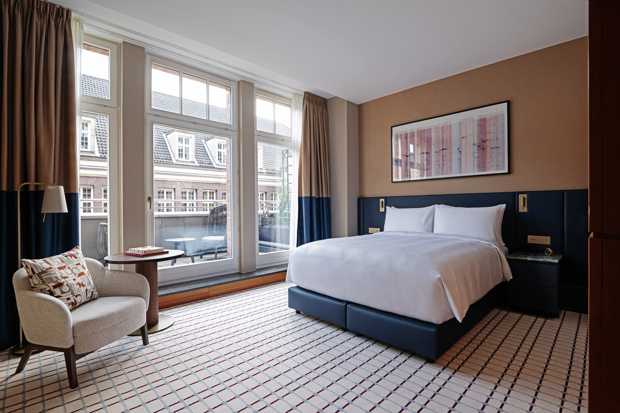 Deluxe Balcony c Conrad Hamburg