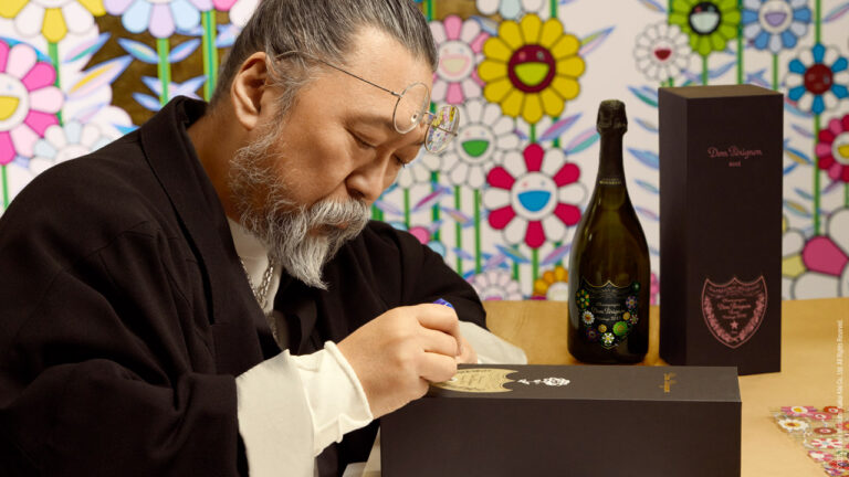 Takashi Murakami veredelt die Zusammenarbeit mit Dom Pérignon persönlich.