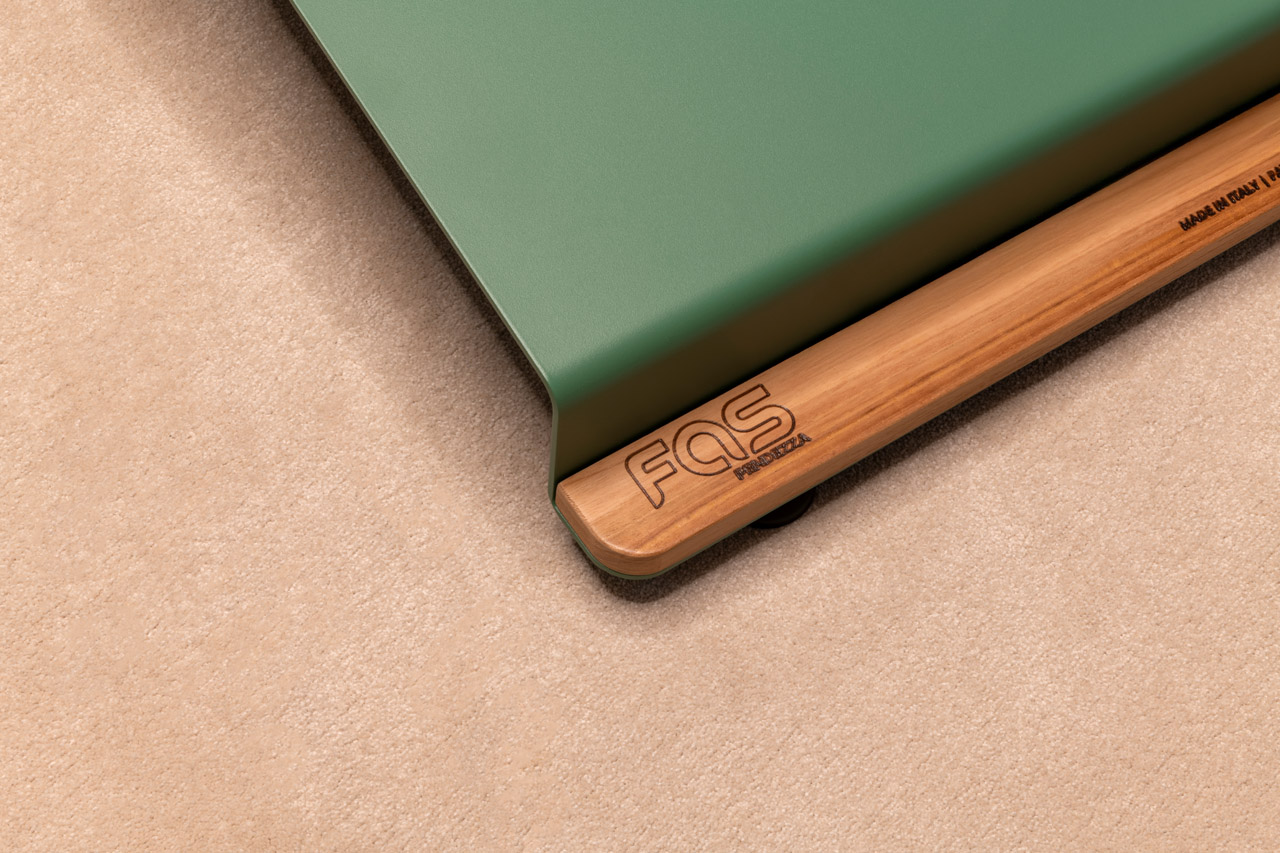 FAS Pendezza lädt zum stilvollen Spiel 6 FAS Pendezza CORNELIUS cornhole setting green detail 02