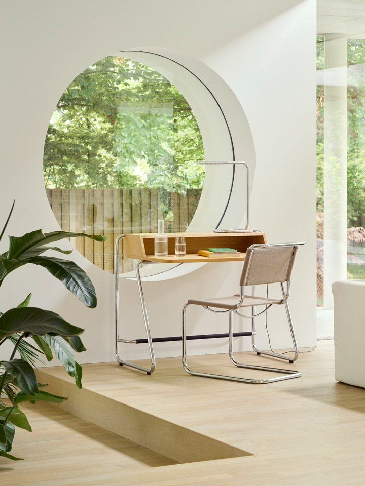 Stahlrohr wird weich: Thonet bringt die Freischwinger S 33 und S 34 zurück 3 Thonet S 33 V Nobel 61297 S1200 Eiche LUM50 FF 409bw