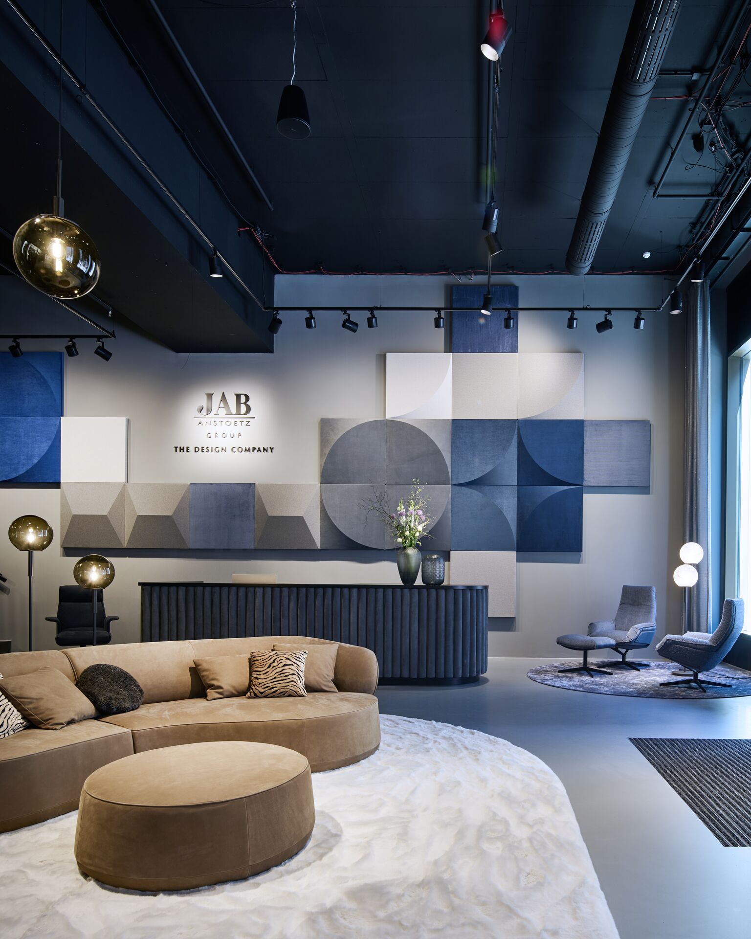 JAB ANSTOETZ Showroom