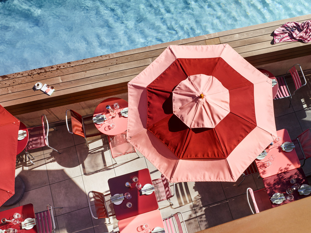 25h ZurichWest StephanLemke Pool large 8