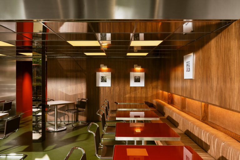 Lève Office Bar