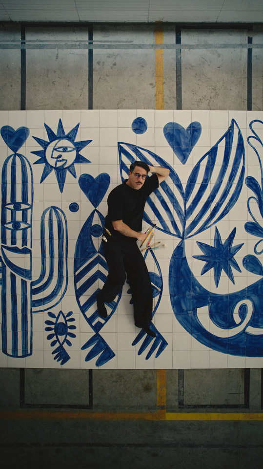 Der mexikanische Kuenstler Claudio Limon und seine Arbeit fuer die sommer.frische. kunst photo by Aaron Bravo