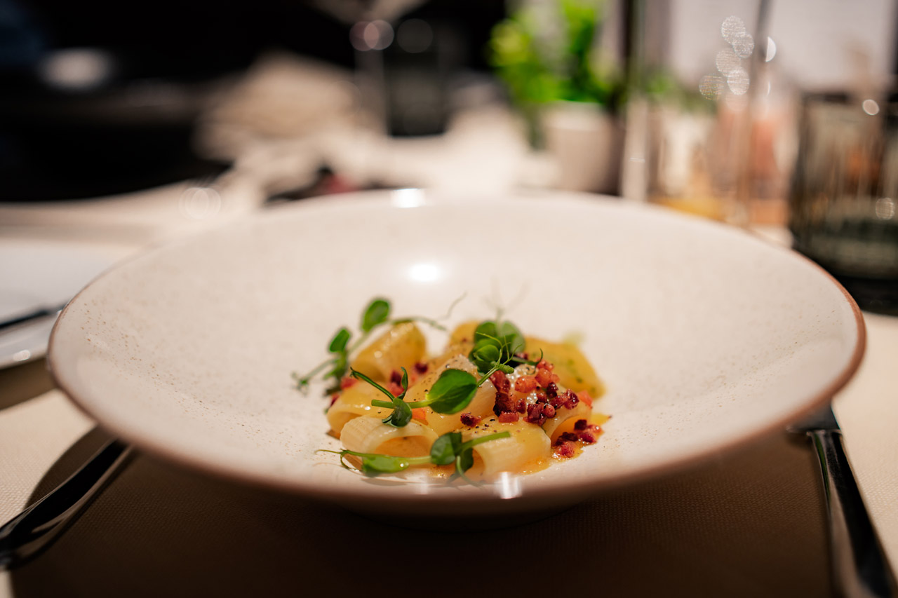 Die Kulinarik im Gassenhof vereint alpine Tradition mit mediterraner Leichtigkeit.
