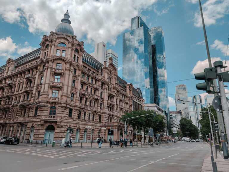 FRANKFURT GUIDE