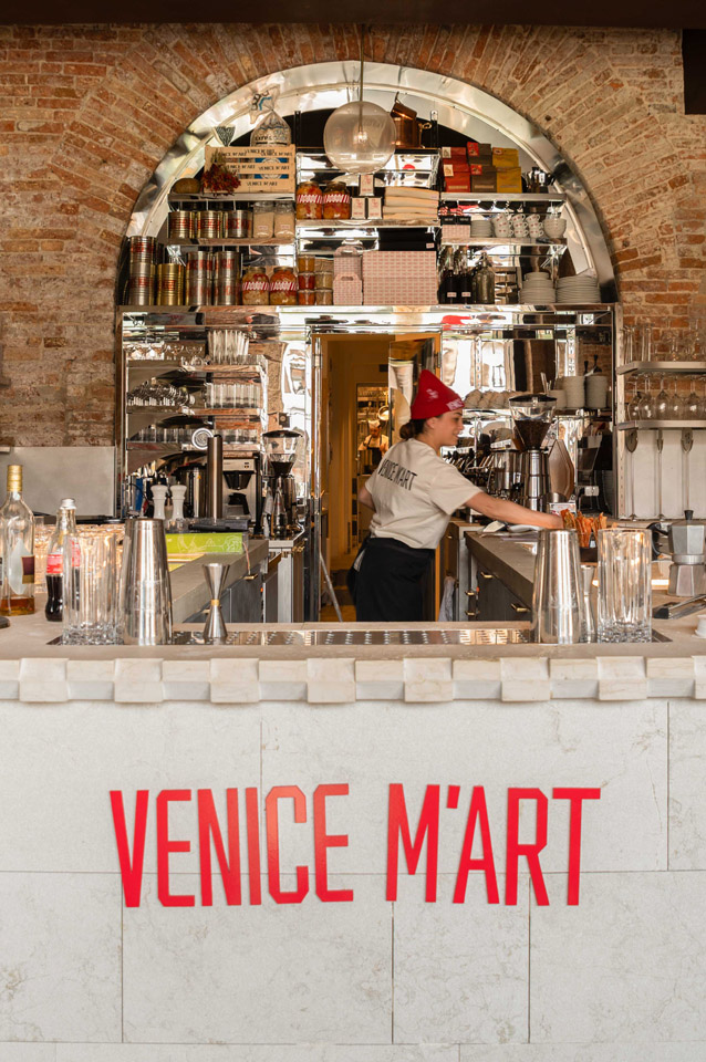 5 Gründe für einen Trip nach Venedig 4 Marmo Arredo The Venice Venice credits by Venice Venice Creative Team 04