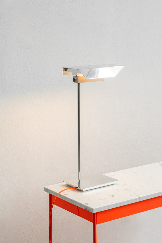 Victor Foxtrot hat Cooles im Repertoire 4 VICTOR FOXTROT NR5 aluminium WA KEY Konsole neon carrara marmor 2